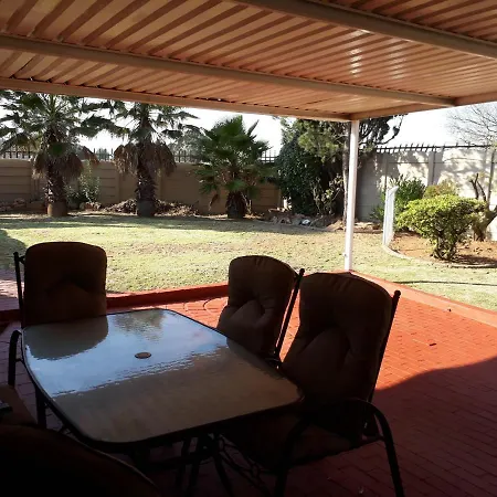 Robertsham Villa Johannesburg Exterior photo