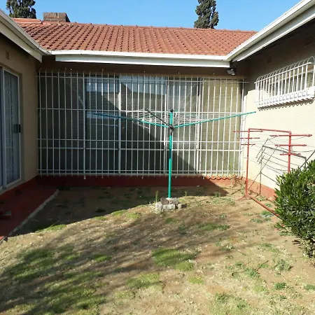 Robertsham Villa Johannesburg Exterior photo