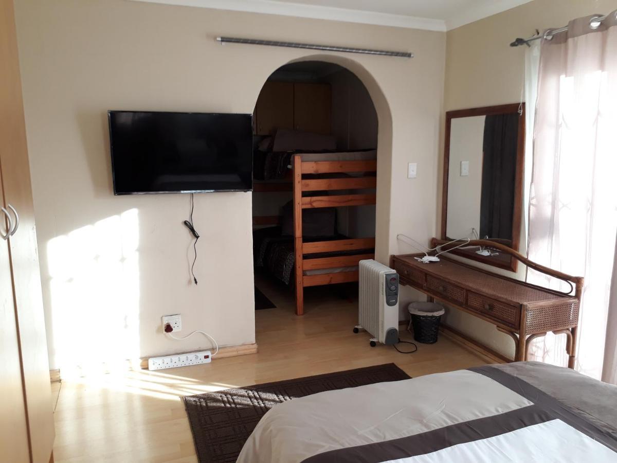 Holiday home Robertsham *